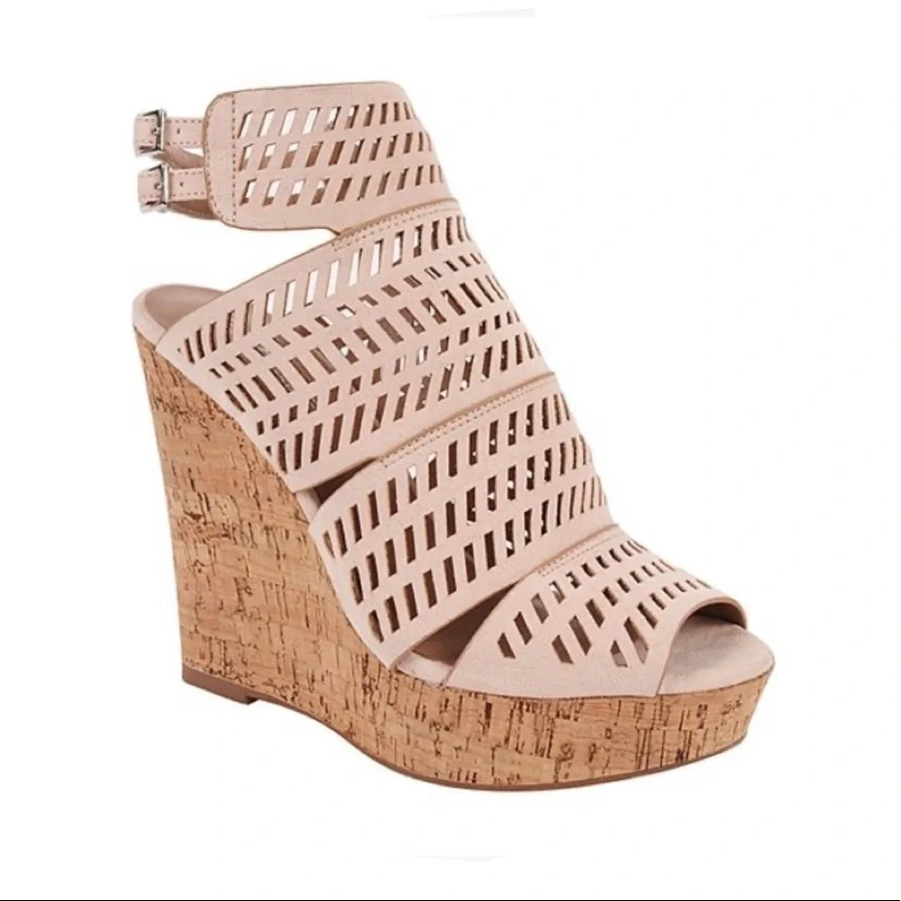 Amazing Charles David Apt laser cut leather out wedge cork platform sandals 8.5
